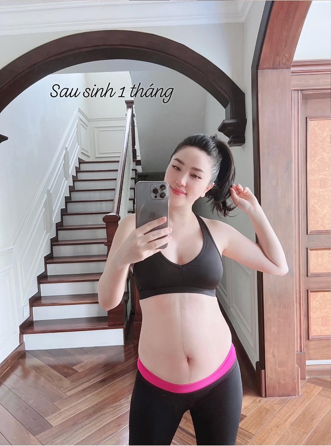 Bảo Thy khoe vòng eo sau sinh nuột nà như thời con gái - 5