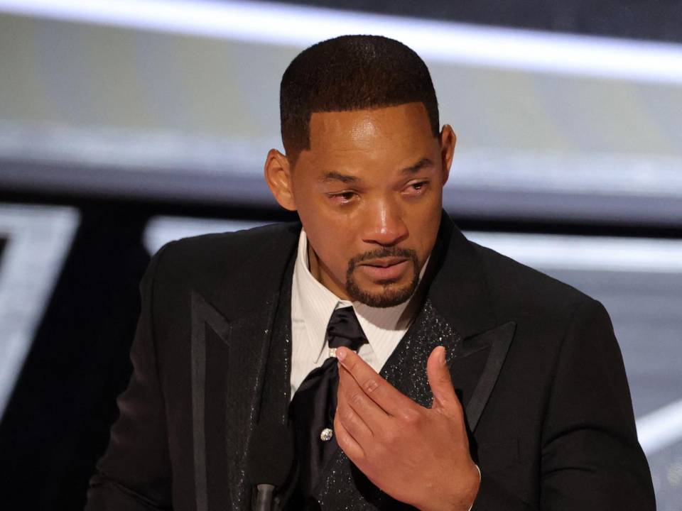 Tát MC khiến triệu người dậy sóng, Will Smith phải &#34;trả giá đắt&#34; thế này đây - 1