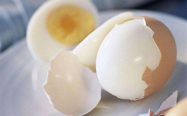 Mắc 1 trong 5 bệnh này cần hạn chế ăn trứng nếu không muốn bệnh ngày một nặng hơn - 1