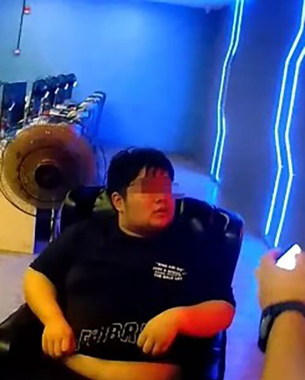 Mê body cường tráng của bạn trai quen qua mạng, cô gái "bay màu" hàng trăm triệu - 1