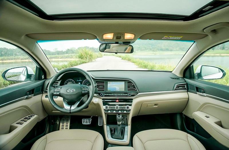 Giá xe Elantra lăn bánh mới nhất 4/2022: Đánh giá nhanh kèm hình ảnh thực tế - 9