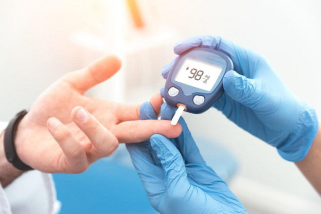 Dấu hiệu cảnh báo bệnh tiểu đường của bạn ngày càng nặng, cần khám ngay đề phòng biến chứng - 1