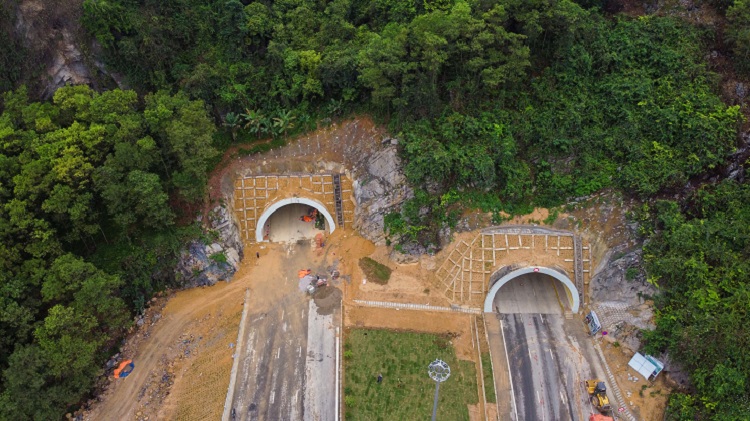 Cận cảnh dự án hầm xuyên núi trị giá gần 250 tỷ đồng, lớn nhất Quảng Ninh - 3