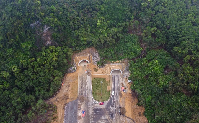 Cận cảnh dự án hầm xuyên núi trị giá gần 250 tỷ đồng, lớn nhất Quảng Ninh - 10