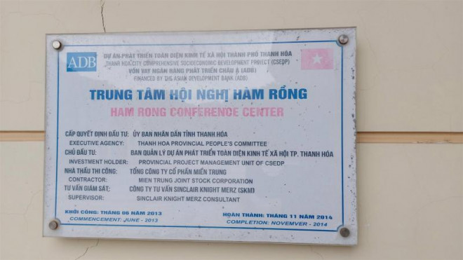 Cận cảnh trung tâm hội nghị hơn 160 tỷ đồng bỏ hoang - 2