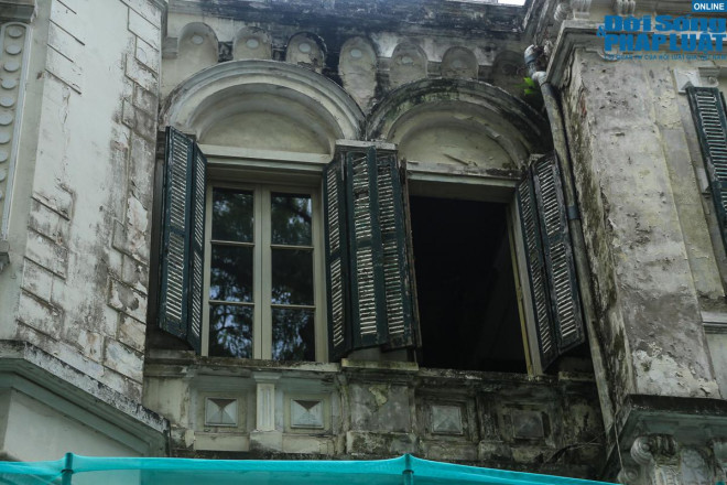 Cận cảnh hiện trạng những căn biệt thự Pháp cổ trứ danh trong lòng thủ đô Hà Nội - 7