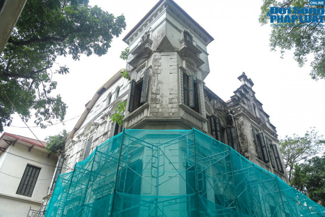 Cận cảnh hiện trạng những căn biệt thự Pháp cổ trứ danh trong lòng thủ đô Hà Nội - 8