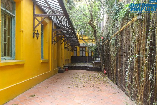 Cận cảnh hiện trạng những căn biệt thự Pháp cổ trứ danh trong lòng thủ đô Hà Nội - 11