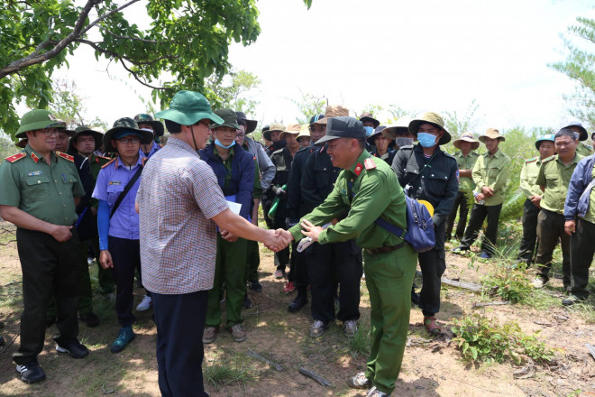 Bí thư, Chủ tịch tỉnh Đắk Lắk kiểm tra hiện trường vụ phá rừng gây xôn xao dư luận - 4