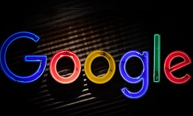 Không xóa tin giả, Google bị tòa án Nga phạt hơn 10 triệu ruble - 1