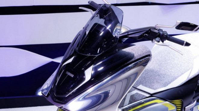 Xe Máy Điện Yamaha E01 Di Chuyển Tối Đa 100Km Sau Một Lần Sạc