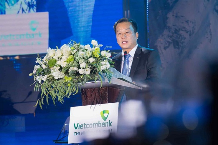 Phó tổng giám đốc mới của Vietcombank, Sacombank và ABBank là ai? - 4