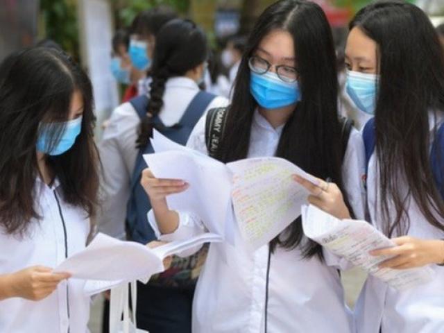 Bộ GD-ĐT vào cuộc xác minh thông tin một số học sinh lớp 9 phải cam kết không thi vào lớp 10