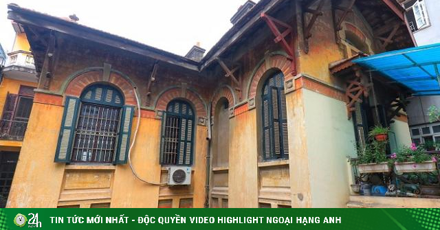 Read more about the article Cận cảnh biệt thự cổ hơn 1.000m2 ở Hà Nội, từng được trả giá hàng trăm tỷ vẫn không bán