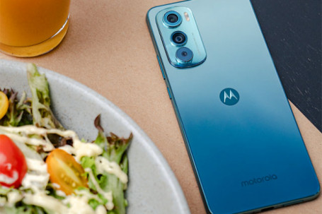 Ra mắt Motorola Edge 30 - Chiếc smartphone 5G siêu mỏng, giá đẹp