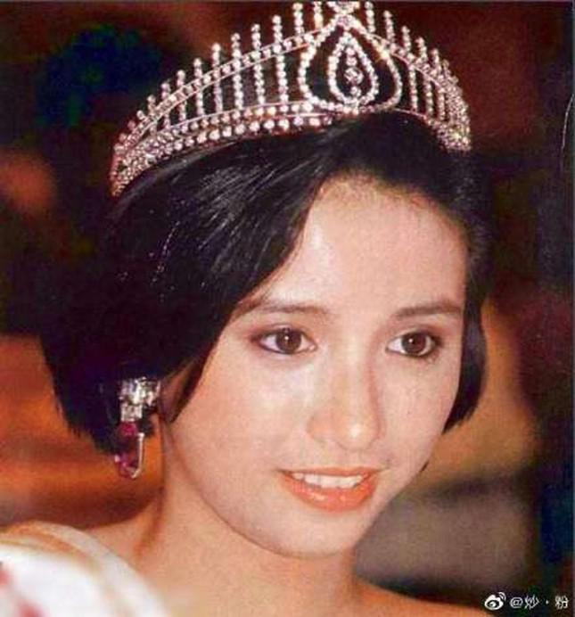 香港著名美女 前身為 Ngo Uyen Phuong 年齡 U60 美女 - 3