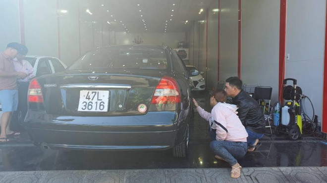 Với chi phí 600 triệu đồng nên mua ô tô cũ 4 chỗ hay 7 chỗ? - 1
