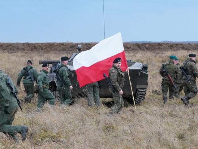 Ba Lan viện trợ quân sự cho Ukraine nhiều vượt Mỹ?