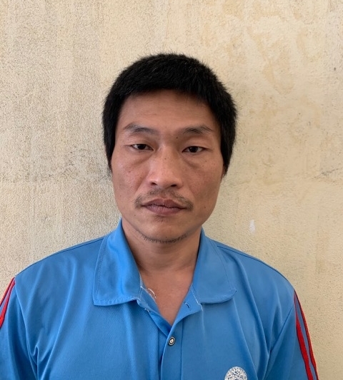 Cụ bà bị gã trai mang dao đến nhà truy sát - 1