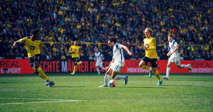 Video bóng đá Dortmund - Bochum: Haaland lập hat-trick, rượt đuổi kinh điển (Vòng 32 Bundesliga) - 1
