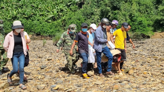 Tai nạn đau lòng ở Bình Phước, 4 học sinh lớp 11 cùng tử vong - 1