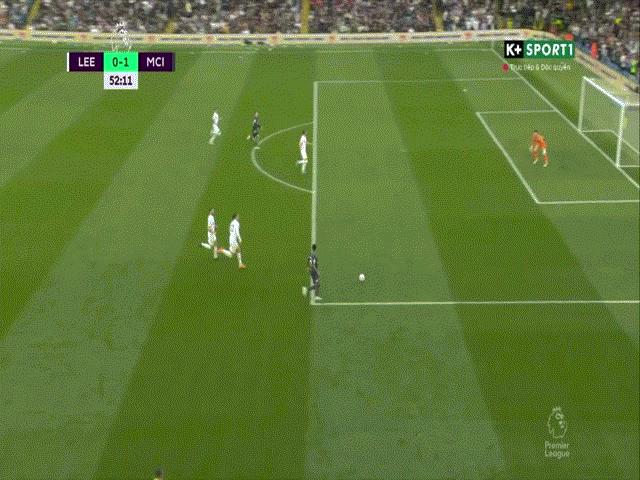 Video bóng đá Leeds United - Man City: Khơi dòng hiệp 2, tuôn trào bàn thắng (vòng 35 Ngoại hạng Anh)