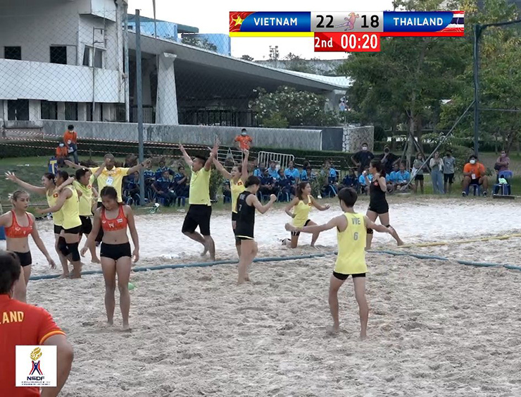 Vietnamese women's handball shocked Thailand: Asian championship, World Cup ticket - 5