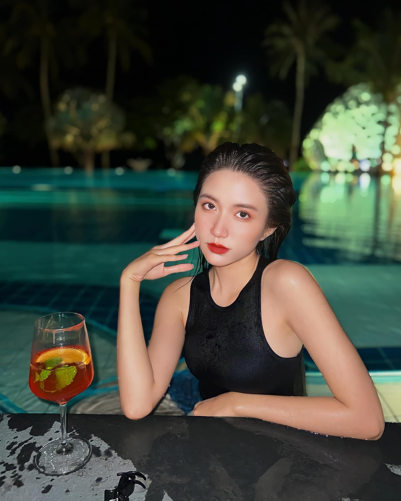 4 mỹ nhân hot phim Việt đốn tim fan với body, nhan sắc thật ngoài đời - 1