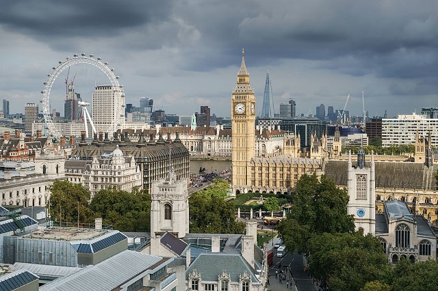 palace of westminster from the dome on methodist central hall 1651822217 121 width640height426 10 điểm đến lãng mạn nhất châu Âu không thể bỏ qua