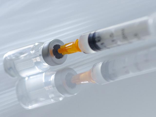 Vắc xin bất hoạt phòng Omicron đầu tiên thế giới được phê duyệt lâm sàng: Tín hiệu tích cực
