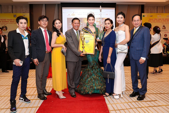 Nữ CEO Huỳnh Như Mai được nhận danh hiệu &#34;Hoa hậu doanh nhân ngành làm đẹp năm 2022&#34; - 5