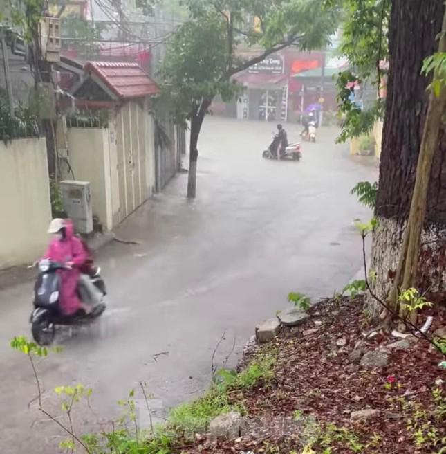 Lạng Sơn ngập kinh hoàng, một người tử vong - 4