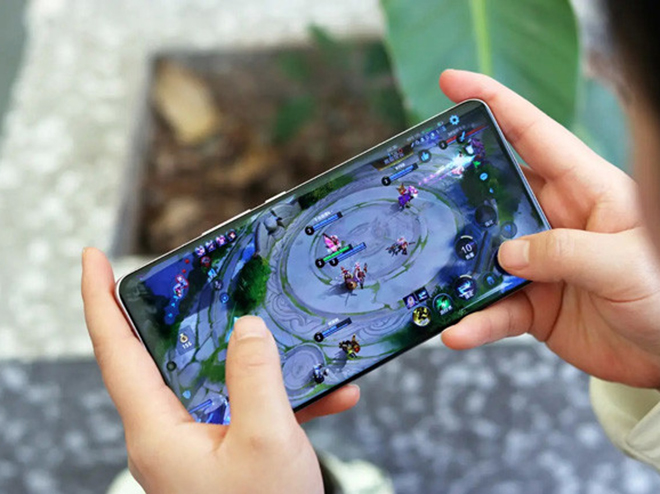 Top smartphone đỉnh chóp, màn hình lớn, cày bóng đá cực "đã" - 5