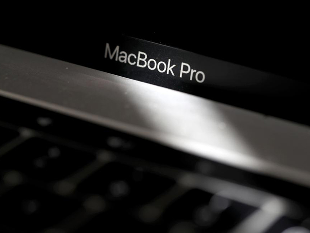 Bí mật iPhone 12 đang ẩn bên trong MacBook Pro cấp tiến