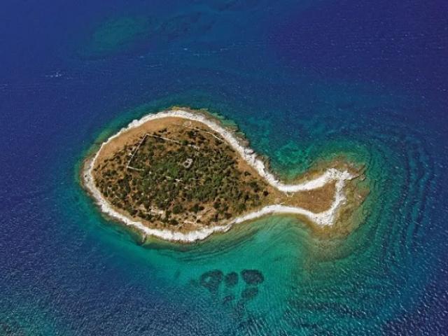 Những hòn đảo tự nhiên có hình dạng độc đáo nhất trên thế giới