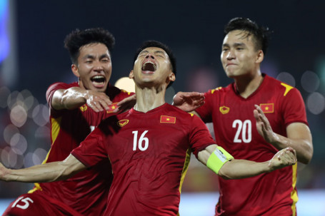 Vỡ òa Hũng Dũng phá lưới U23 Myanmar, bật tung cảm xúc ở sân Việt Trì