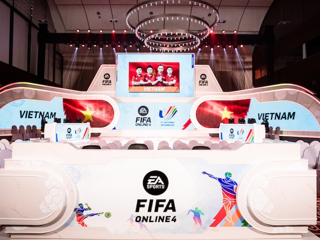 Ảnh: Sân đấu lộng lẫy của FIFA Online 4 tại SEA Games 31