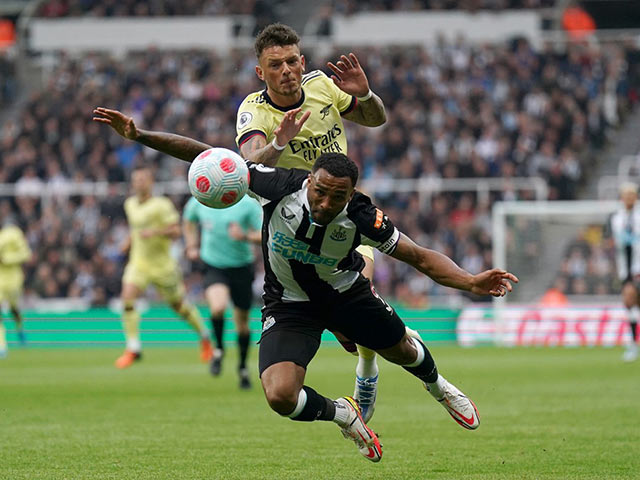 Bảng xếp hạng Ngoại hạng Anh: Arsenal mất gần hết cửa top 4 vào tay Tottenham 9 Video bóng đá Newcastle - Arsenal: Ngã quỵ trước bão, mộng top 4 lâm nguy (Vòng 37 Ngoại hạng Anh)