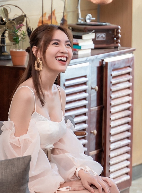 "Con gái Hoài Linh" được trả 3 tỷ, Ninh Dương Lan Ngọc lộ cát-xê gây sốc - 4