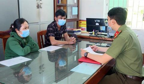 Màn kịch của nữ thầy bói cầm đầu đường dây làm giả sổ đỏ để lừa đảo - 3
