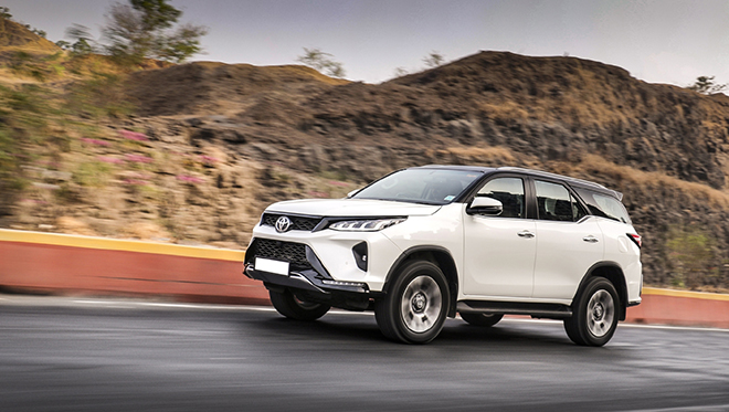 Giá xe Toyota Fortuner lăn bánh tháng 5/2022, giảm 50% phí trước bạ - 14
