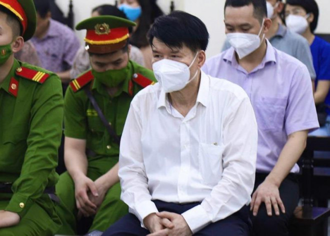 Cựu Thứ trưởng Bộ Y tế Trương Quốc Cường bị tuyên phạt 4 năm tù - 1