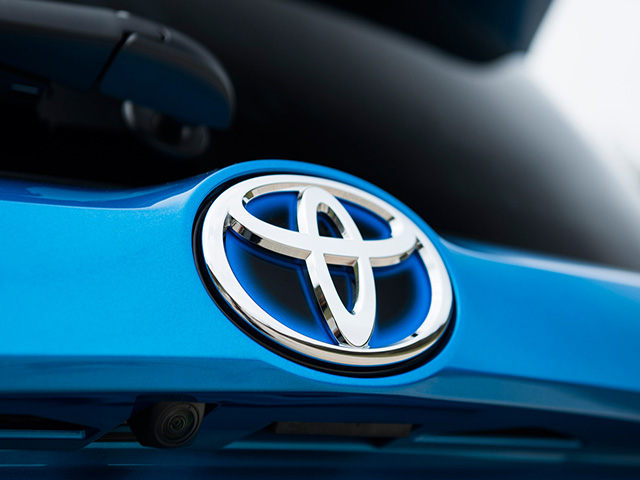 Toyota tạm dừng 14 dây chuyền sản xuất do gián đoạn nguồn cung ứng linh kiện