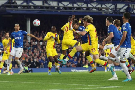 Video bóng đá Everton - Crystal Palace: Ngược dòng điên rồ, "vỡ sân" vì trụ hạng (Vòng 33 Ngoại hạng Anh)