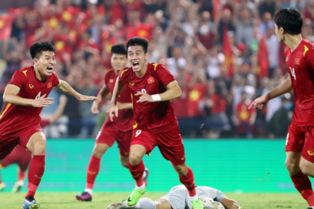 Tiến Linh tiết lộ thầy Park đã làm gì sau hiệp phụ giúp U23 Việt Nam chiến thắng?