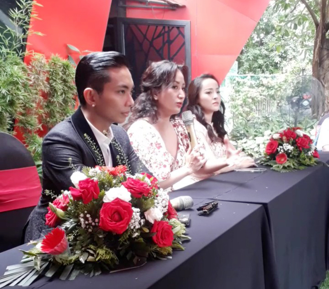 Khánh Thi - Phan Hiển lần đầu hé lộ lễ cưới trong năm 2022 - 1