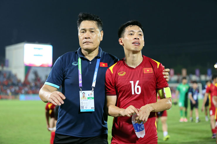 Ngôi sao nào của U23 Việt Nam bất ngờ phải kiểm tra doping ở bán kết? - 1