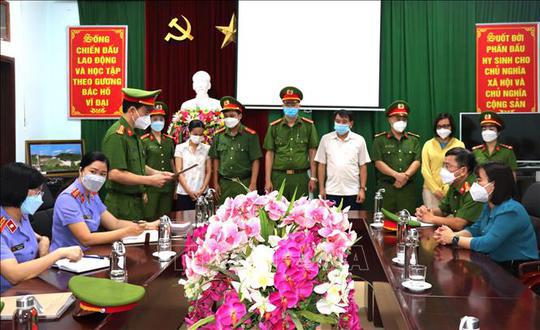 Khai trừ Đảng với Giám đốc CDC cùng 2 nữ thuộc cấp nhận hối lộ hơn 1 tỉ đồng của Việt Á - 1