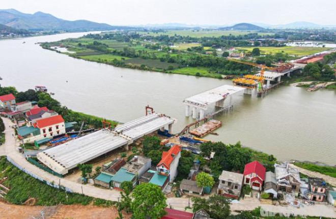 Toàn cảnh ngày đêm thi công cao tốc Bắc - Nam qua Ninh Bình, Thanh Hóa - 19