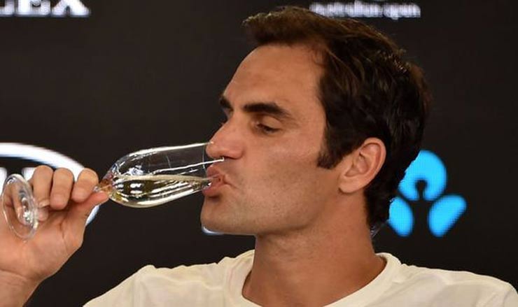 Drunk Federer decides not to drive, Nadal beats Djokovic at Roland Garros (Tennis 24/7) - 1